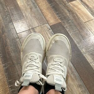 women’s vans sneakers size 8 off-white